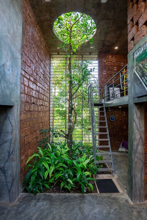 Gallery of Artist’s Residence / A Line Studio - 2 Action Board, Small Courtyards, Architecture Images, Landscape Elements, Brick Architecture, Tropical House, Patio Interior, Artist House, Dream House Interior