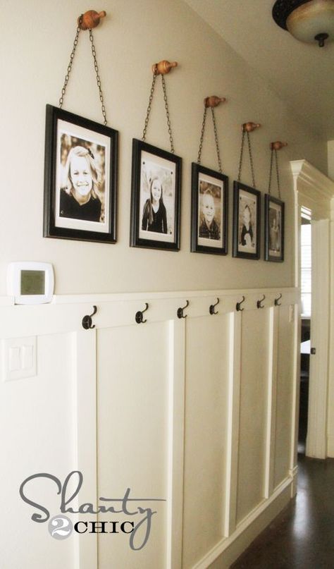 wall frames with finials Bag Hooks, Wainscoting Styles, Craftsman Interior, Diy Wand, Farmhouse Decorating, Kids Bag, Gallery Frames, Stair Case, Bead Board