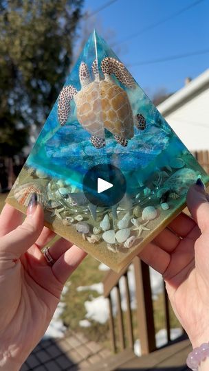 Pyramid Art, Shimmering Water, Rosé Beach, Resin Pyramid, How To Make Resin, Paradise Beach, Epoxy Resin Crafts, Diy Resin Art, Ocean Theme