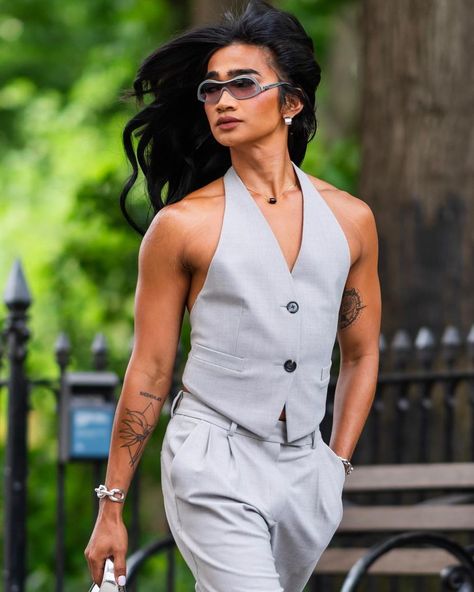 Bretman Rock Aesthetic, Bretman Rock Hair, Bretman Rock Outfits, Feminine Men Outfits, Feminine Men Fashion, Femboy Outfits Ideas Male, Feminine Men, Garden Formal, Bretman Rock