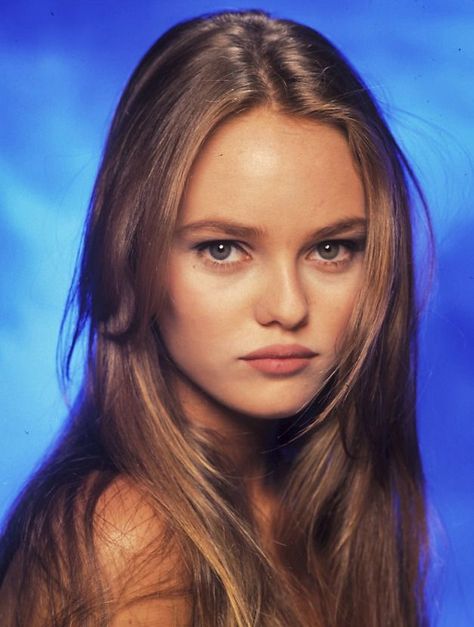 Vanessa Paradis, Cellar Door, French Actress, Lily Rose Depp, December 22, Lily Rose, Feminine Energy, Johnny Depp, Maquillaje De Ojos