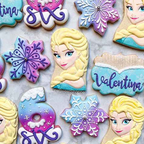 Have you been to see Frozen2 yet? I’ve been waiting for a long time to do Elsa!! ☺️❄️💜 • • • • #frozencookies #frozen2 #frozentreats… Frozen Cookies Disney, Ice Skating Party, Kids Valentine Boxes, Frozen Bday Party, Best Apple Pie, Disney Cookies, Royal Iced Cookies, Frozen Themed Birthday Party, Frozen Cookies