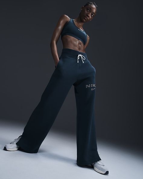 Nike Sportswear Phoenix Fleece Women's High-Waisted Wide-Leg Logo Pants. Nike.com Nike Sweat Pants Outfit Women, Nike Sweats Outfit, Nike Sportswear Phoenix Fleece, Sweats Outfit, Logo Pants, Pants Nike, Nike Sweats, Sweatpants Outfit, Dope Outfits