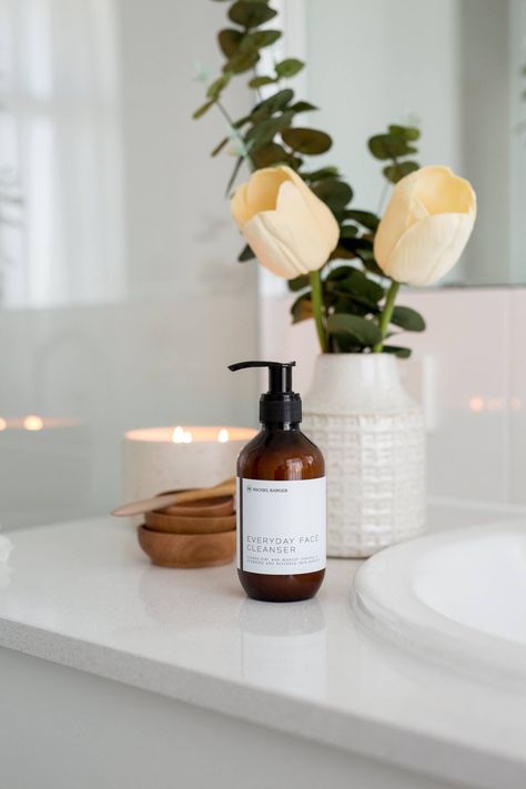 Spa Products Photography, Skincare In Bathroom Photography, How To Take Skincare Product Photos, Bathroom Products Photography, Bathroom Skincare Photography, Natural Product Photoshoot, Product Photography Bathroom, Lifestyle Product Photography Ideas, Clean Product Photography