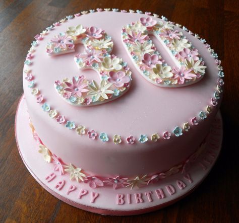 Spring Floral Cake Ideas, Birthday Cupcakes For Women, Birthday Cake For Women Simple, Rodjendanske Torte, Red Birthday Cakes, 30th Birthday Cake, Birthday Cakes For Her, 21st Birthday Cakes, 30 Birthday Cake