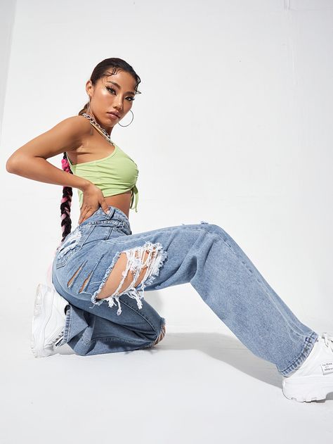 Streetwear Poses, Denim Photoshoot, Studio Photoshoot Ideas, Dance Photography Poses, Studio Poses, Fashion Model Poses, Studio Photography Poses, Shein Icon, Fun Photoshoot