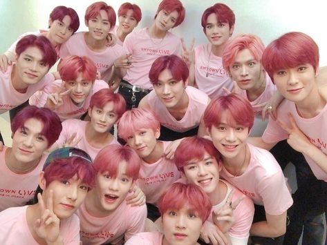 Skz And Nct, Nct Ot26 2024, Nct Group Photo, Nct Icon, Nct Group, Nct Chenle, Nct Life, Funny Kpop Memes, Nct Taeyong