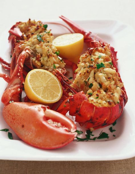 Holiday Seafood Recipes, Baked Stuffed Lobster, Stuffed Lobster, Lobster Recipe, Lobster Dishes, Shellfish Recipes, Lobster Recipes, Ritz Crackers, Fish Dishes