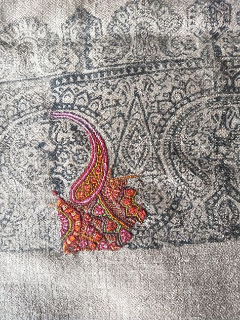 Sozni Embroidery Pashmina Shawl, Kashmir Culture, Kashmiri Pashmina Shawl, Kashmir Embroidery, Sozni Embroidery, Meditation Shawl, Kashmiri Embroidery, Tan Wedding, Kashmiri Shawls