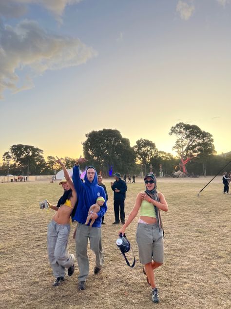 Pitch Music And Arts Festival, Australian Festival Fashion, Bush Doof Outfits, Boardies Outfits, Pitch Festival Outfits, Pitch Music Festival, Btv Outfits, Boomtown Festival Outfits, Festival Outfit Uk