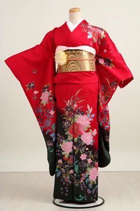 Japanese Kimono Red, Red Kimono Traditional Japanese, Red Kimono Traditional, Traditional Kimono Japan, Japanese Kimono Fashion, Kimono Traditional, Artistic Ideas, Red Kimono, Kimono Japan