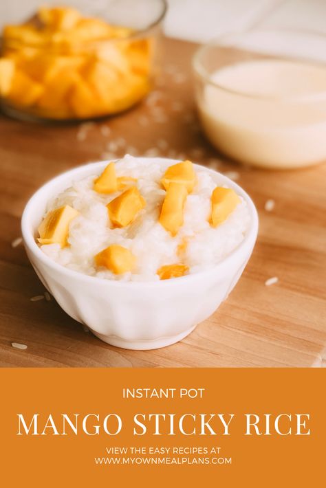 This Mango Sticky Rice is a copycat Thai dish that is made in the Instant Pot! This method is a simplified version of making traditional sticky rice. This dessert is quick, easy, and delicious! 5 ingredients is all you need to throw this dish together! Plus, it's easy to make a lot so it's great for feeding a crowd! Mango Sticky Rice Recipe, Coconut Sticky Rice, Sweet Sticky Rice, Rice Desserts, Mango Sticky Rice, Thai Street Food, Thai Dessert, Instant Pot Dinner Recipes, Woks