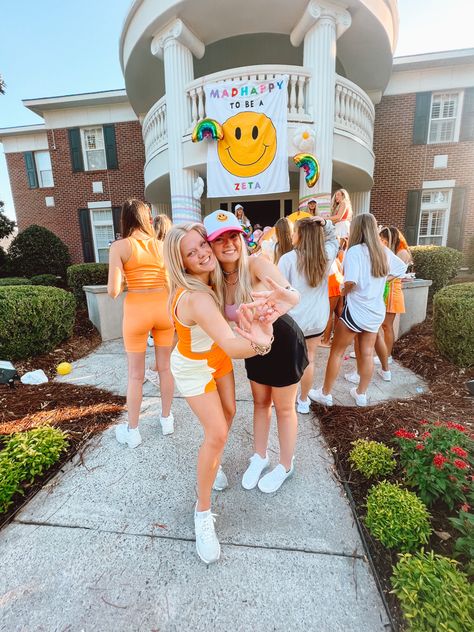 Mad Happy Sorority Theme, Smiley Face Bid Day Theme, Mad Happy Bid Day Theme, Mad Happy Bid Day, Smiley Face Bid Day, Work Week Themes Sorority, Sorority Paintings, Preppy Sorority, Sorority Work Week