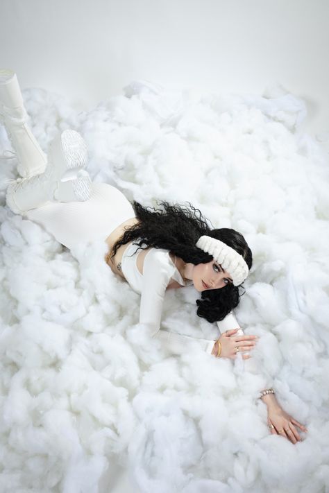 Snow themed Winter Set Design, Snow Bunny Photoshoot, Snow Angel Photoshoot, Fake Snow Photoshoot, Snow Shoot Ideas, January Photoshoot Ideas, Winter Wonderland Photoshoot, Snowy Photoshoot, Winter Shoot