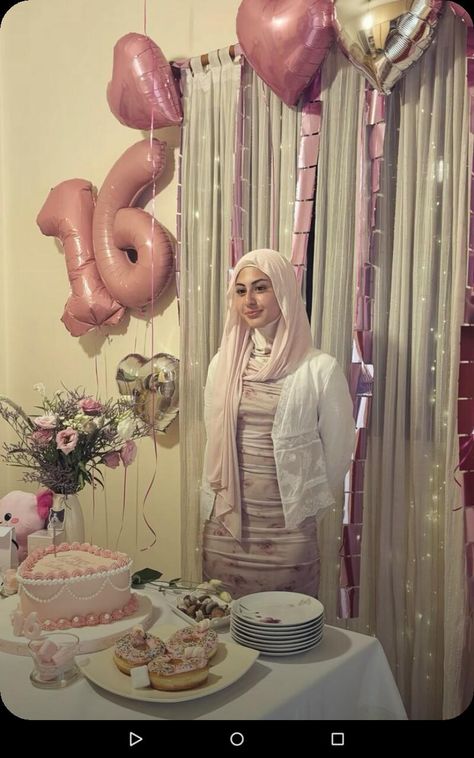 Birthday Fits Sweet 16, Colour Theme For Birthday Party, Hijab Birthday Outfit, Outfit Birthday Party Hijab, Decor Ulang Tahun, Cute 16th Birthday Outfits, Birthday Party Hijab, Sweet 17 Birthday Ideas Decor, 16th Birthday Outfit Ideas