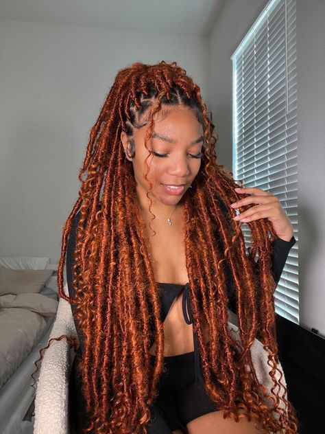 Ginger Faux Locs Black Women, Ginger Goddess Locs, Ginger Faux Locs, Jah Locs, Ginger Locs, Boho Locs, Faux Locs Hairstyles, Ginger Hair Color, Goddess Locs