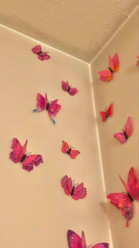 Alt Indie Room, Butterfly Wall Decor Bedroom Ideas, Indie Room Inspo, Curtain Designs For Bedroom, Green Room Decor, Alt Indie, Girly Room Decor, Butterfly Room, Easy Room Decor