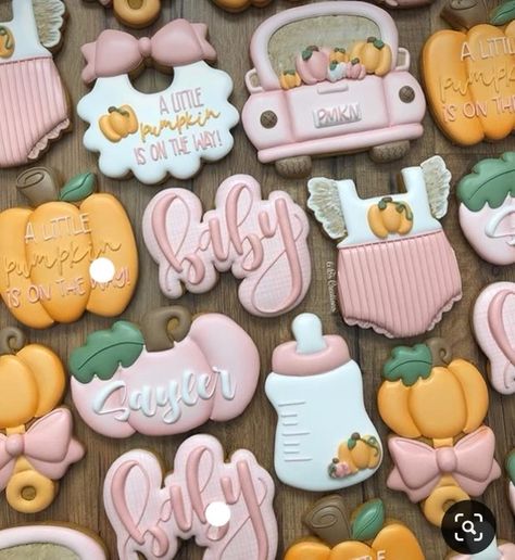 Fall Girl Baby Shower Ideas, October Baby Shower Theme, Pink Fall Baby Shower, Girly Pumpkin, Pumpkin Theme Baby Shower, Lil Pumpkin Baby Shower, November Baby Shower, Pink Pumpkin Baby Shower