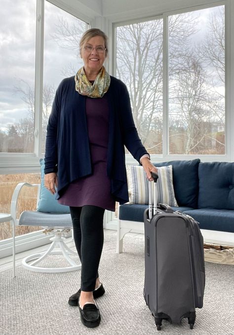 Best Airline Travel Outfit, What To Wear On A Long Flight To Europe, Comfortable Travel Clothes, Travel Outfit Plane Long Flights What To Wear, Best Long Flight Outfit, What To Wear On An Overnight Flight, Best Travel Clothes For Women Over 60, Outfits For Long Flights, Travel Clothing Women