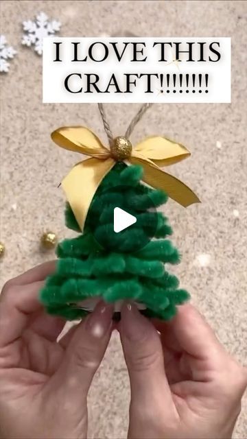 Bubble Wrap Christmas Tree, Christmas Pipecleaner Crafts For Kids, Christmas Tree Pipe Cleaner Craft, Christmas Tree Out Of Pipe Cleaners, Jingle Bell Crafts Christmas, Preschool Christmas Tree Ornament Crafts, Arts And Crafts Christmas For Kids, Easy Fun Christmas Crafts, Fun Kids Christmas Crafts