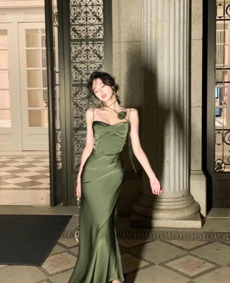 Gaun Koktail, Green Prom Dresses, Prom Dresses Formal, Green Prom, Classy Prom Dresses, 파티 드레스, Formal Evening Dress, Prom Dress Inspiration, Ball Gowns Evening