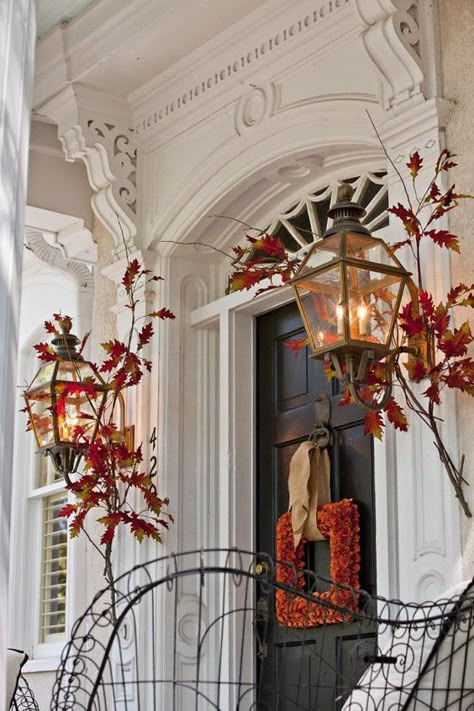 Fall Front Door Decor, Fall Front Door, Deco Originale, Autumn Decorating, Fall Front Porch, Fall Front, Fall Door, Cool Ideas, Fall Porch