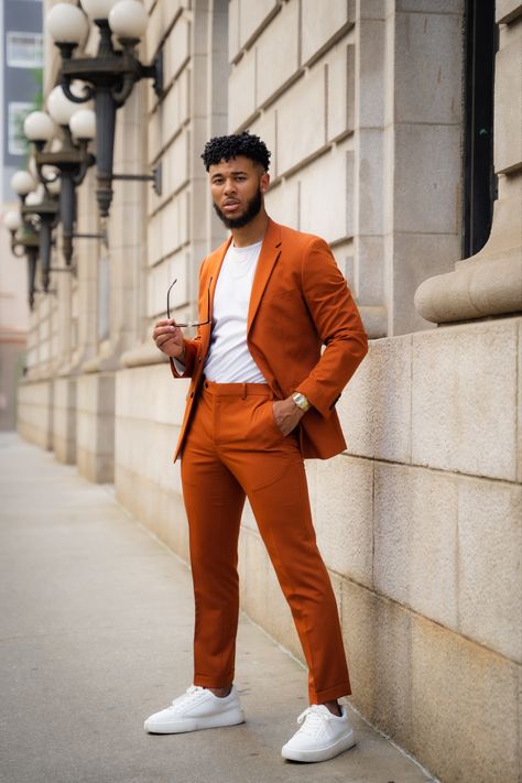 Orange Turtleneck Outfit Men, Orange And Blue Suit, Orange Suit Mens, Orange Outfit Men, Outfit Ideas Male, Men Suits Prom, 70’s Outfit, Tuxedo Prom, Orange Outfits