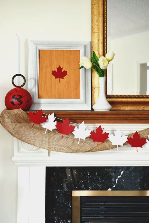 Canada Decor, Canada Day Fireworks, Canada Party, Canada Day Crafts, Canada Day Party, Mantel Design, Art Cut, Cricut Explore Air, Leaf Garland