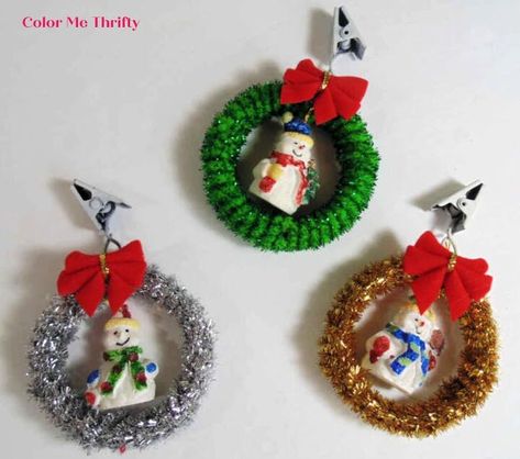 Curtain Rings Crafts, Xmas Ring, Curtain Clip Rings, Easy Wreath, Ceramic Snowman, Wreath Ornaments, Miniature Ornaments, Mini Christmas Ornaments, Snowmen Ornaments