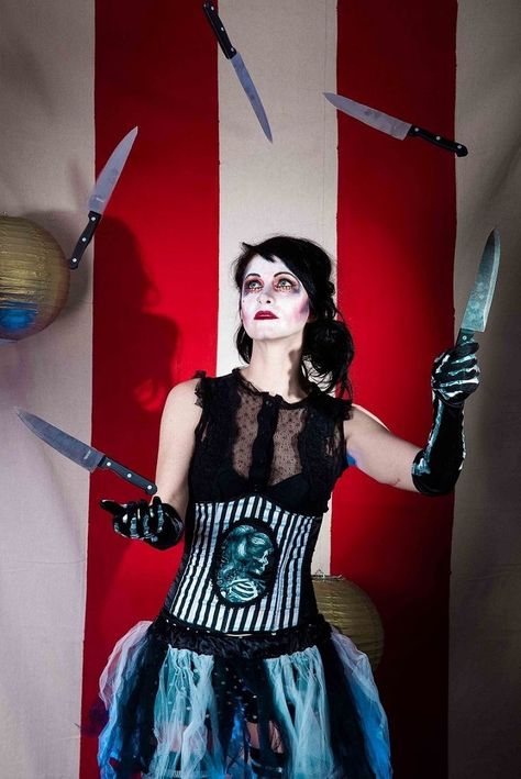 Ahs Halloween, Circus Juggler, Midnight Circus, Haunted Circus, Circus Parade, Steampunk Circus, Circus Aesthetic, Pierrot Clown, Halloween Circus