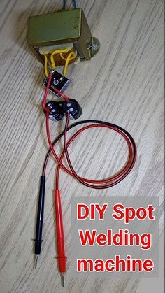 Electrical Hacks, Weld Idea, Home Made Tools, Diy Welder, Electronics Projects For Beginners, Homemade Machine, Diy Tools Homemade, Basic Electronic Circuits, Arduino Projects Diy