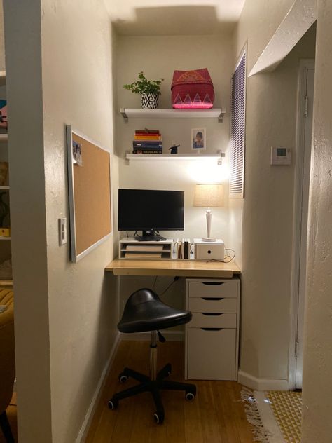 Tiny Desk Space Bedroom, Tiny Home Office Inspiration, Small Closet Desk, Tiny Desk Setup, Mini Office Ideas Workspaces, Mini Home Office Ideas Small Spaces, Tiny Desk Space, Desk Inside Closet, Office Nook Ideas Small Workspace