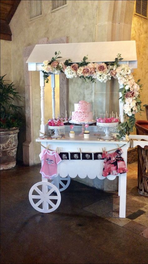 Sweet Cart Decoration Ideas, Dessert Cart Decor, Baby Shower Cart, Candy Cart Decoration, Dessert Cart Ideas, Wedding Cake Backdrop, Diy Party Props, Wedding Candy Cart, Cart Display