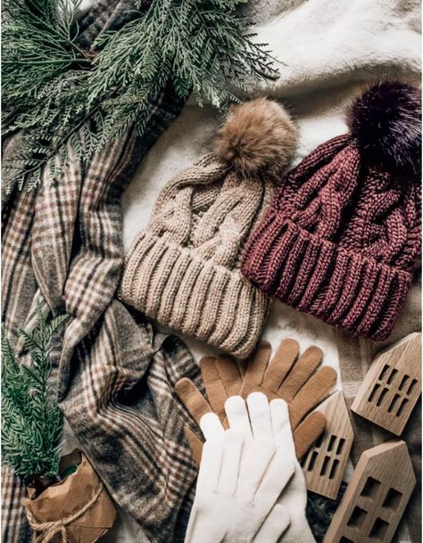 winter accessories: beanie, scarf, gloves, winter fashion | @prettyinthepines, NYC Winter Video, Christmas Outfit Aesthetic, Pretty In The Pines, Beanie Scarf, Cozy Winter Outfits, The Pines, Personal Style Inspiration, Christmas Photography, Style Inspiration Winter