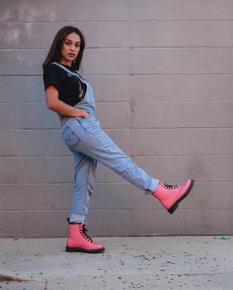 Colorful Doc Martens Outfit, Pink Docs Outfits, Hot Pink Doc Martens Outfits, Pink Dr Martens Outfit, Pink Doc Martens Outfit, Pink Doc Martens, Dm Boots, Dressy Fashion Outfits, Doc Martens Outfits