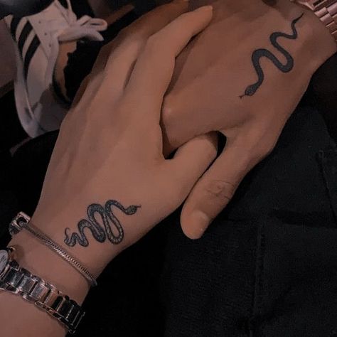 Small Hand Matching Tattoos, Matching Tattoos For Couples Aesthetic, Aesthetic Couples Tattoos, Discreet Matching Tattoos, Small Arm Tattoos For Women Unique, Small Hand Tats For Women, Matching Tattoos For Couple, Matching Tats For Couples Aesthetic, Couple With Tattoos Goals