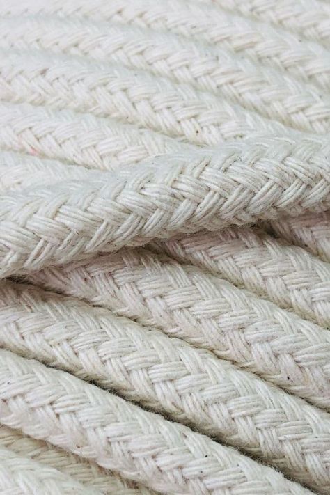 Geflochtene Baumwolle Seil. This Cord is a natural rope made of 100% cotton fibers. Cotton is environmentally friendly and biodegradable. Available in different diameters: 5 mm, 6 mm, 8 mm, 10 mm. Also as known: Baumwollseil | Baumwollkordel | geflochtenes Baumwollseil | Makramee-Baumwollkordel. #baumwollkordel #baumwollseil #cottonrope #braidedcottonrope #macramecottoncord #cottoncord Rope Macrame, 550 Cord, Mood Colors, Paracord Survival, Paracord Projects, How To Make Rope, 550 Paracord, Cotton Rope, Cotton Cord