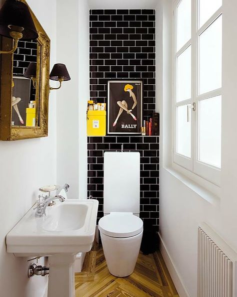 Subway tile Black Subway Tiles, Toilette Design, Small Toilet, Black Tiles, Downstairs Bathroom, Decor Baie, Bad Design, Small Bathroom Design, Tiny Bathroom