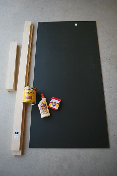 Kitchen Chalkboard, Diy Chalkboard, Chalkboard Wall, Chalkboard Paint, Chalkboard Art, Décor Diy, Super Simple, Craft Room, Home Projects