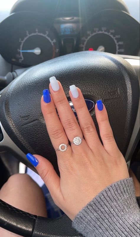 White And Dark Blue Nails Acrylic, White And Blue Dip Nails, Bright Blue And White Nails, University Of Kentucky Nails, Blue And White Dip Nails, Royal Blue White Nails, Nails Royal Blue And White, Light Blue Dark Blue Nails, Graduation Nails Blue And White