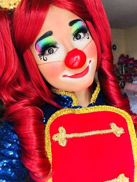 Maquillaje De Payaso Mujer, Clowns Halloween Decorations, Clown Face Paint, Cute Clown Makeup, Auguste Clown, Clown Clothes, Clown Party, Female Clown, Halloween Eye Makeup