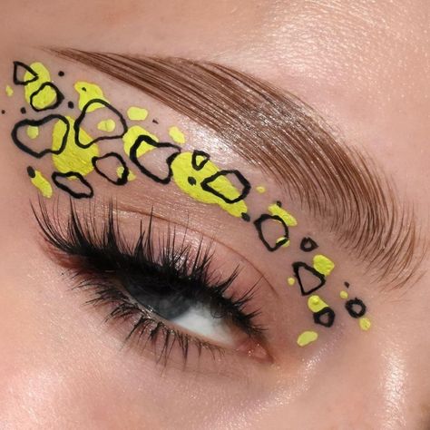 Tutorial de delineado
Delineado artistico
Delineado
Olhos
Maquiagem para festa
Top 10 maquiagem Liner Ideas, 2024 Makeup, Foxy Eyes, Cute Eye Makeup, Drawing Hair, Graphic Makeup, Work Makeup, Swag Makeup, Halloween Tattoo