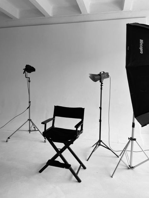 Photography Studio Aesthetic, Agency Aesthetic, Studio For Photography, Julian Lopez, Studio Aesthetics, Annotating Books, Photography Studio Setup, Lauren Asher, Aesthetic Studio