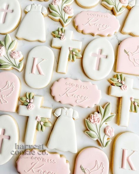 A sweet baptism set 🕊️ dress, cross, flowers, long oval @maisonscustomcutters arch, oval, plaque @kaleidacuts #baptismcookies #crosscookies #customcookies #omahacustomcookies Baptism Cookies Girl, Girl Baptism Ideas, Dedication Cookies, Girl Baptism Party, Baptism Baby Girl, Christening Cookies, Baptism Themes, Cross Flowers, Bautizo Ideas