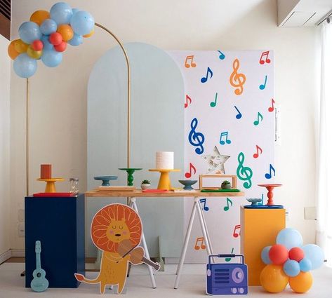 Music Party Ideas, Music Themed Birthday Party, Baby 1st Birthday Cake, Music Party Decorations, Music Birthday Party, Dance Party Birthday, Music Themed Parties, Baby Boy 1st Birthday Party, Baby Birthday Themes