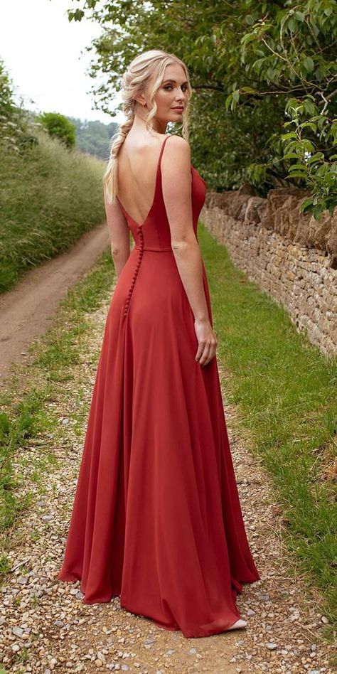 Girls Wedding Dresses, Simple Maxi Dress, Ethereal Wedding Dress, Contemporary Wedding Dress, Modern Gown, Soiree Dress, Wedding Dress Guide, Womens Trendy Dresses, Womens Wedding Dresses