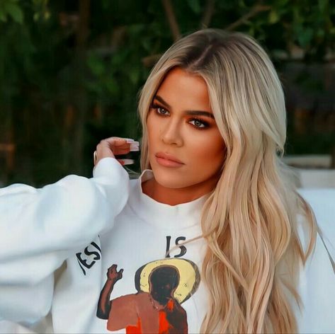 Klohe Kardashian, Kardashian Aesthetic, Kim Blonde, Khlo Money, Khloe Kardashian Outfits, Khloe Kardashian Hair, Khloe Kardashian Style, Khloe Kardashian Photos, Kardashian Hair