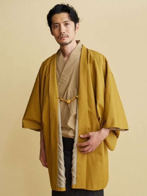 Moda Kimono, Japanese Traditional Clothes, Hakama Pants, Modern Kimono, Male Kimono, Mode Kimono, Casual Kimono, Japanese Men, Japanese Street Fashion