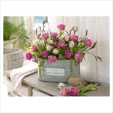 Like the flowers in the tin bucket. Bucket Tulip, Flowers In Buckets, Fake Tulips, Flowers Bucket, Spring Display, Fake Flower Arrangements, Tulip Decor, Tin Bucket, Faux Flower Arrangements