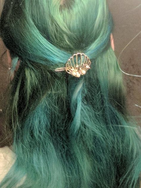 Sea Blue Hair, Mermaid Hair Aesthetic, Blue Mermaid Hair, Aesthetic Mermaid, Blue Hair Aesthetic, Ocean Hair, No Ordinary Girl, Aqua Hair, Minako Aino